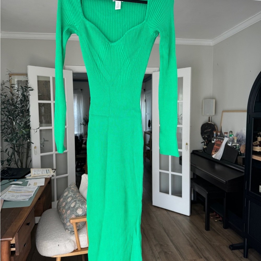 H&M Green Bodycon Maxi Dress with Sweetheart Neckline for Cocktail
